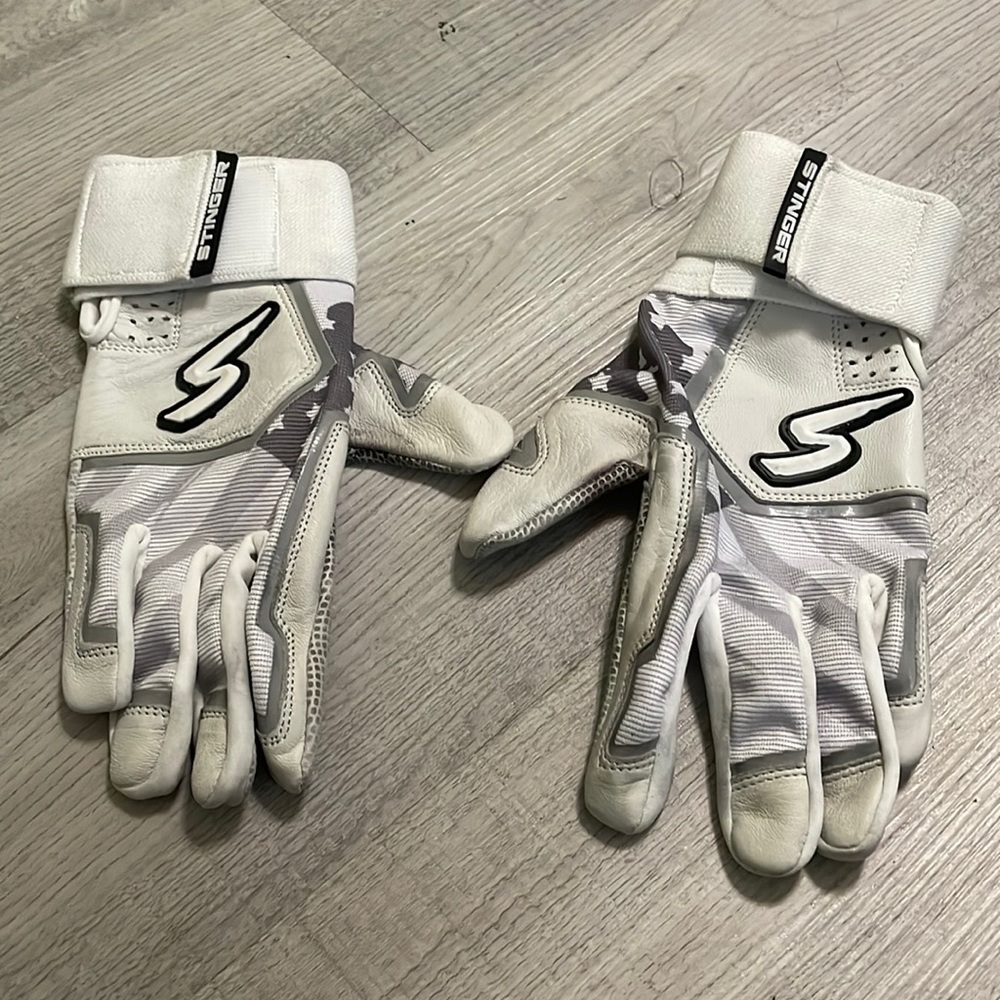 Baseball gloves